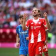 Bayern empata contra o último em tarde de golos portugueses