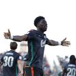 Issa Doumbia, 22 anos, 1,87 metros, 79 quilos, médio-centro do Veneza